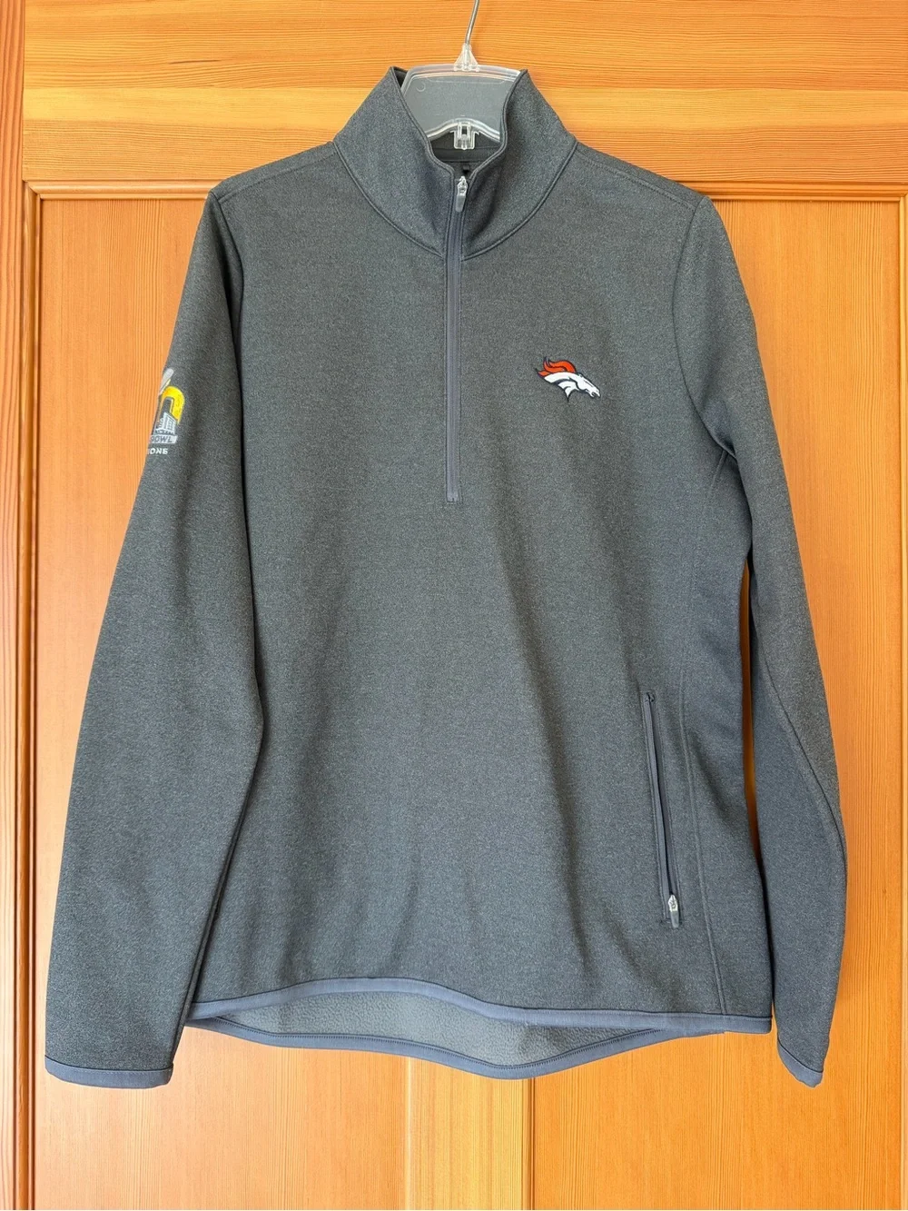 Nike Denver Broncos Women’s Gray Quarter-Zip Pullover Jacket Super Bowl 50 Large